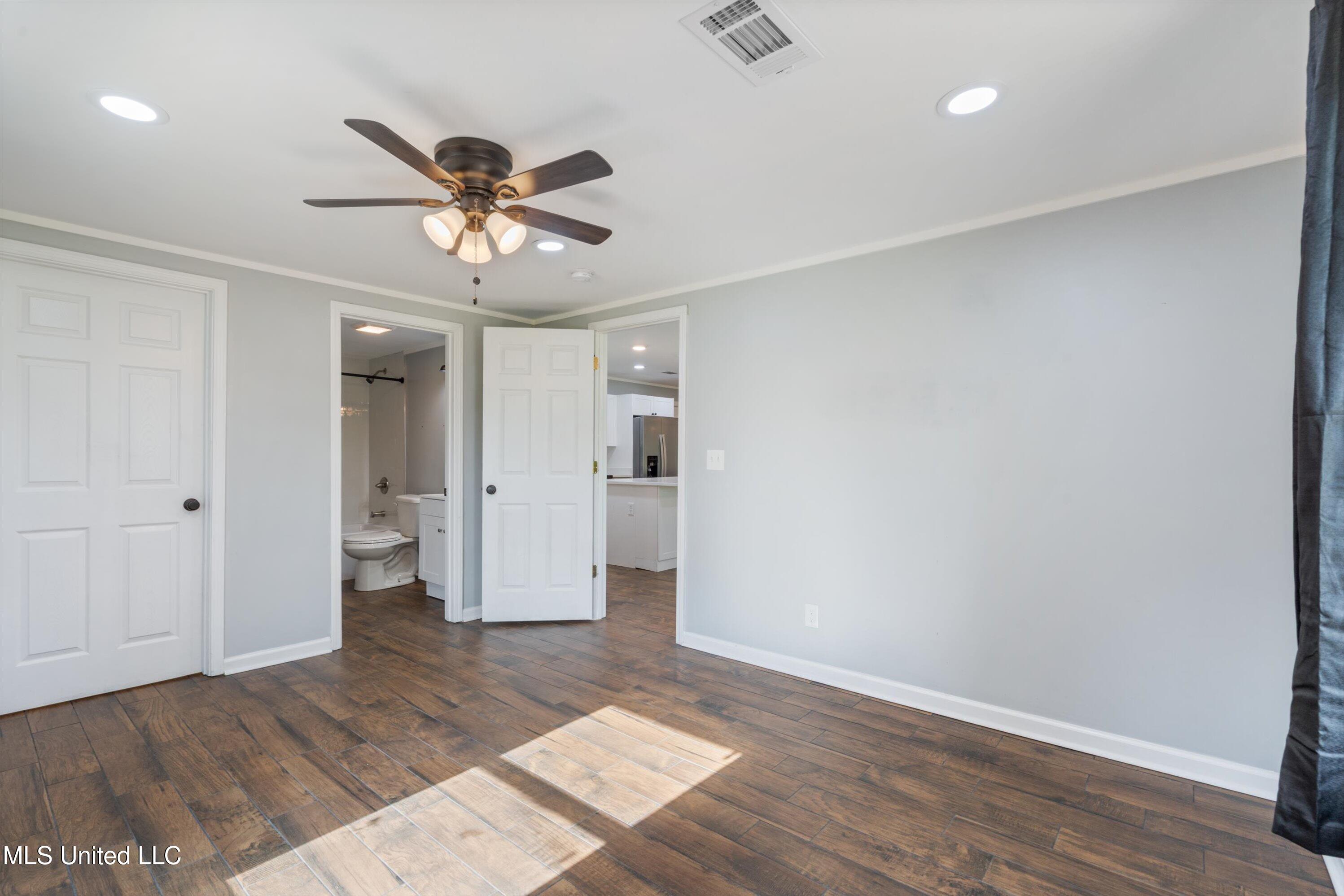 2363 Grass Pond Road, Hernando, Mississippi image 12
