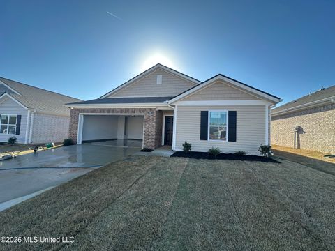 Homes For Sale - 19 S Thorn Tree Street<br/> Marshall County, Byhalia, MS 38611