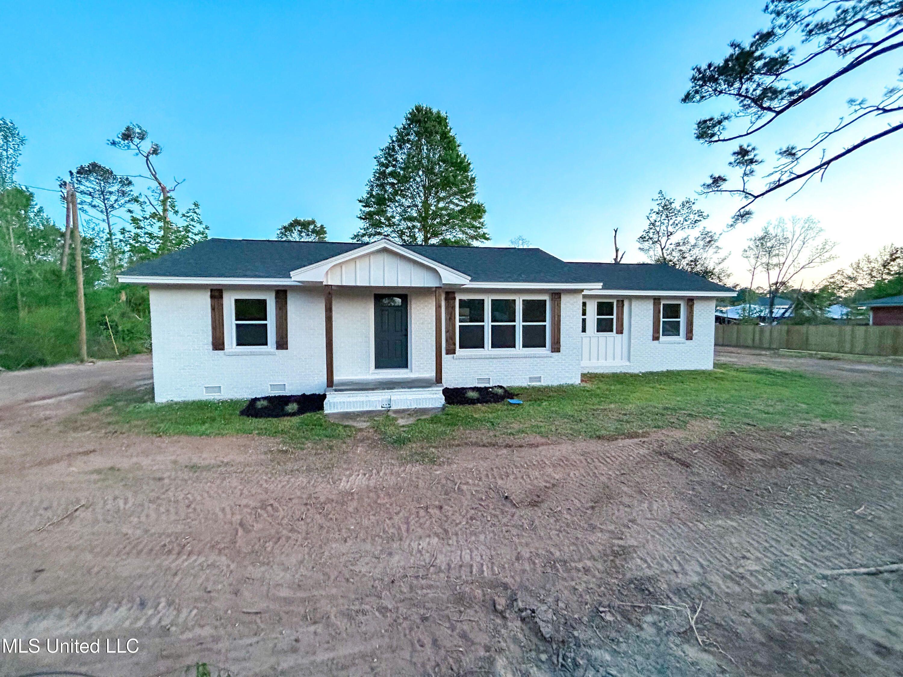 822 Eaton Street, Taylorsville, Mississippi image 3