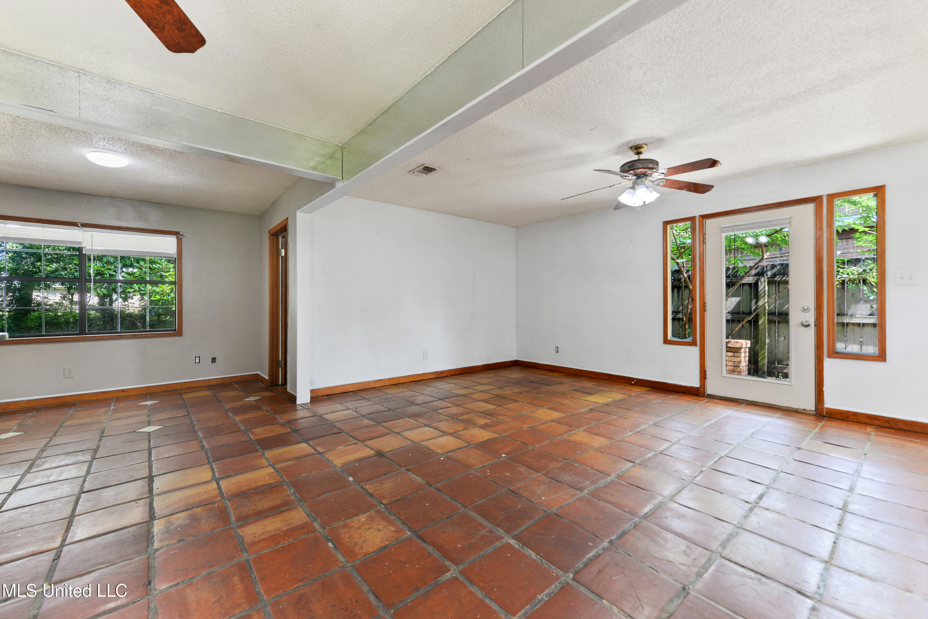 20 Yorkshire Parkway, Gulfport, Mississippi image 5