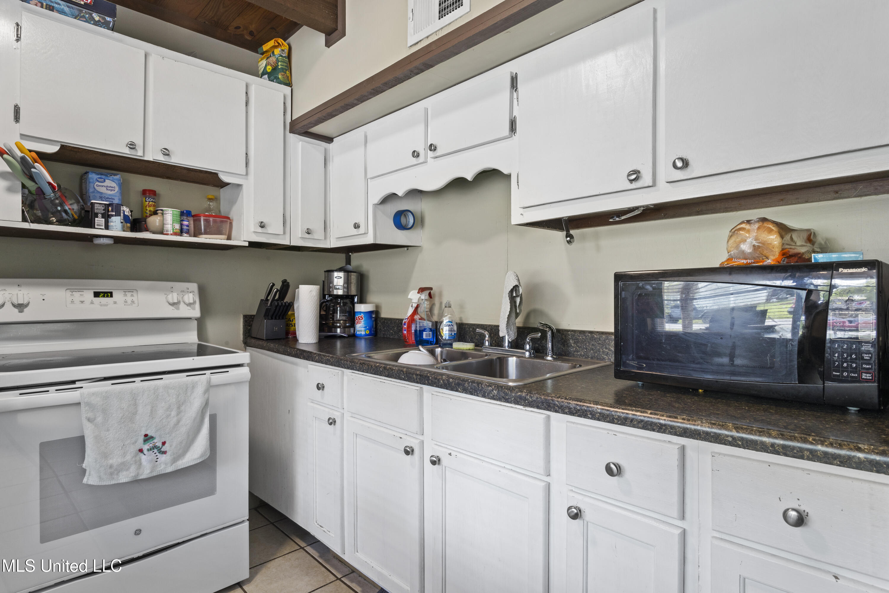 3124 Sea Bass Road, Gautier, Mississippi image 9