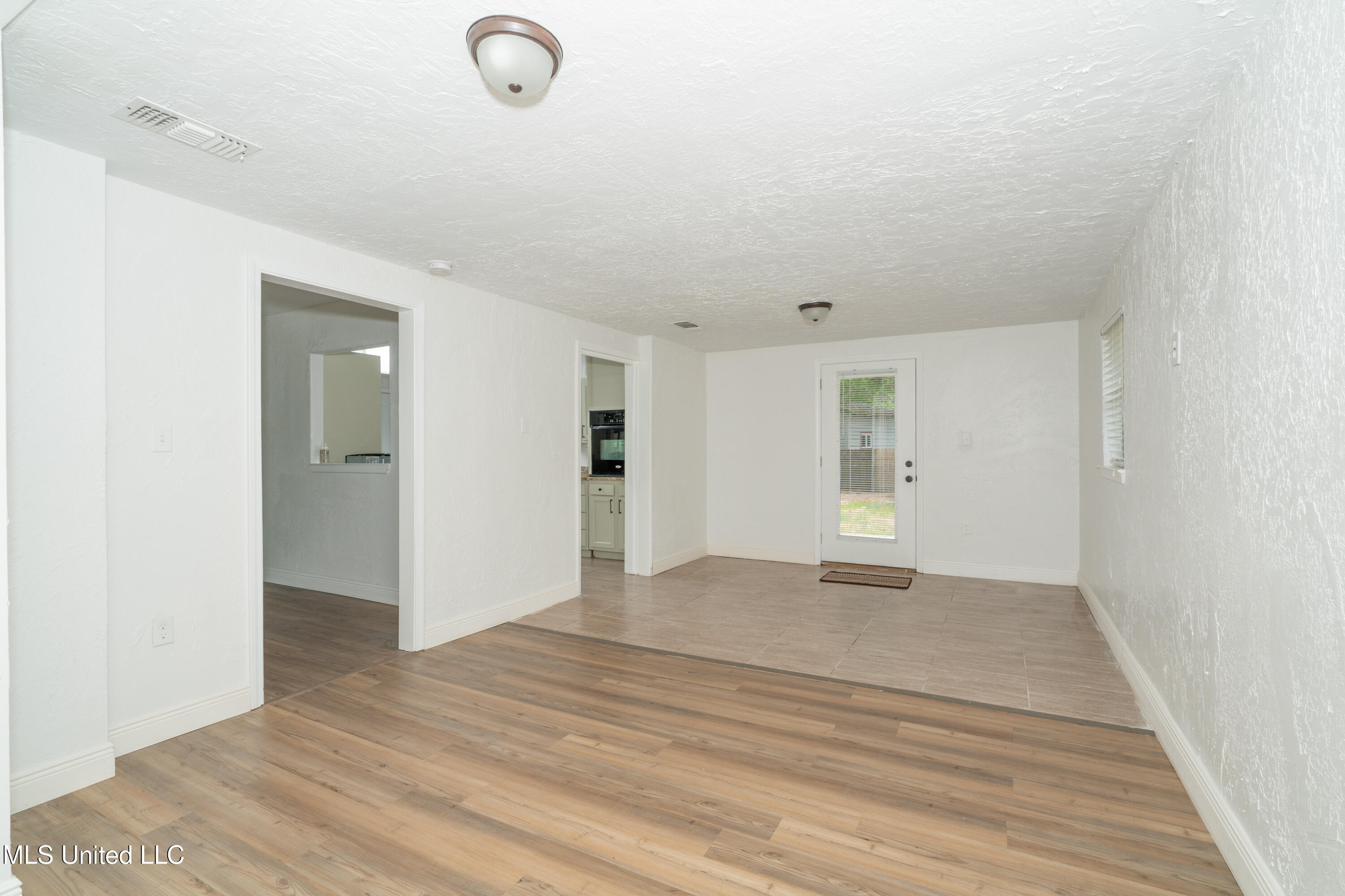 277 Dewey Circle, Biloxi, Mississippi image 6