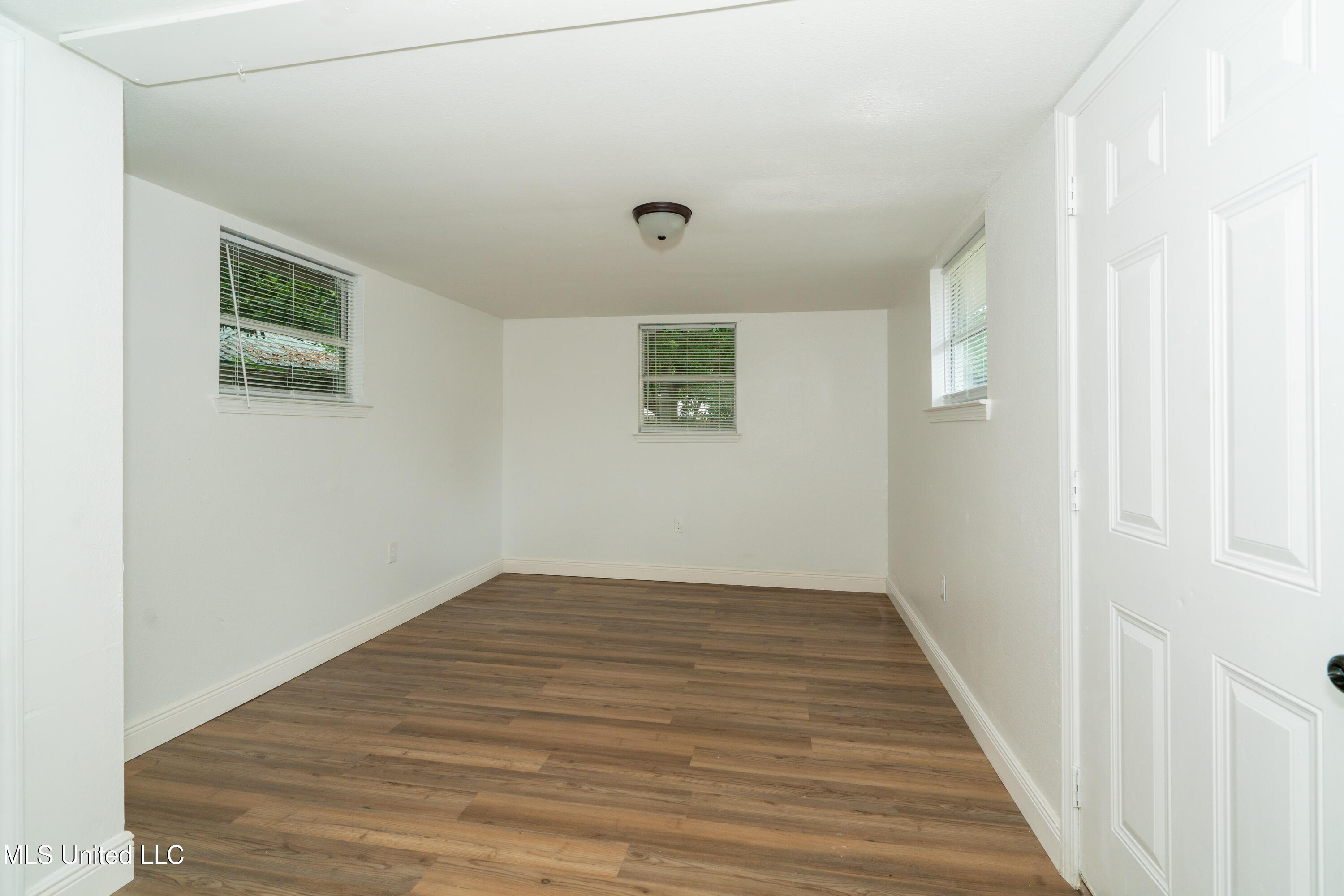 277 Dewey Circle, Biloxi, Mississippi image 10