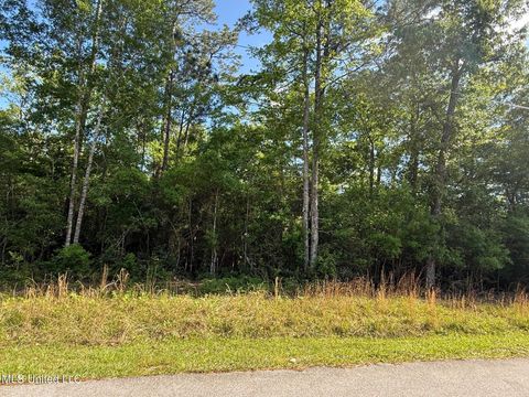 Vacant Land For Sale - 6328 Banyan Place<br/> Hancock County, Diamondhead, MS 39525