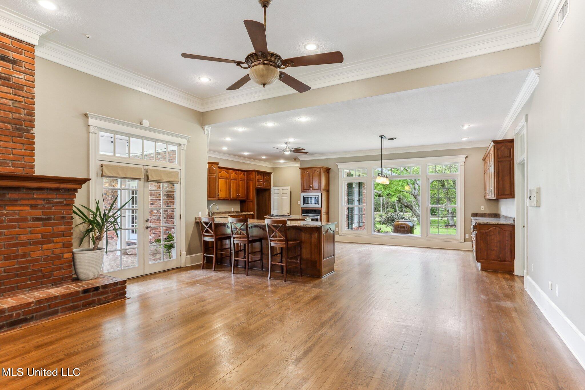 421 Starling Drive, Slidell, Louisiana image 9