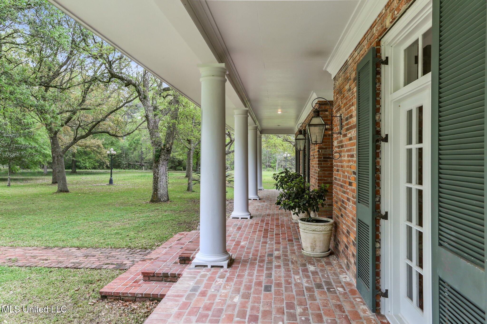421 Starling Drive, Slidell, Louisiana image 6