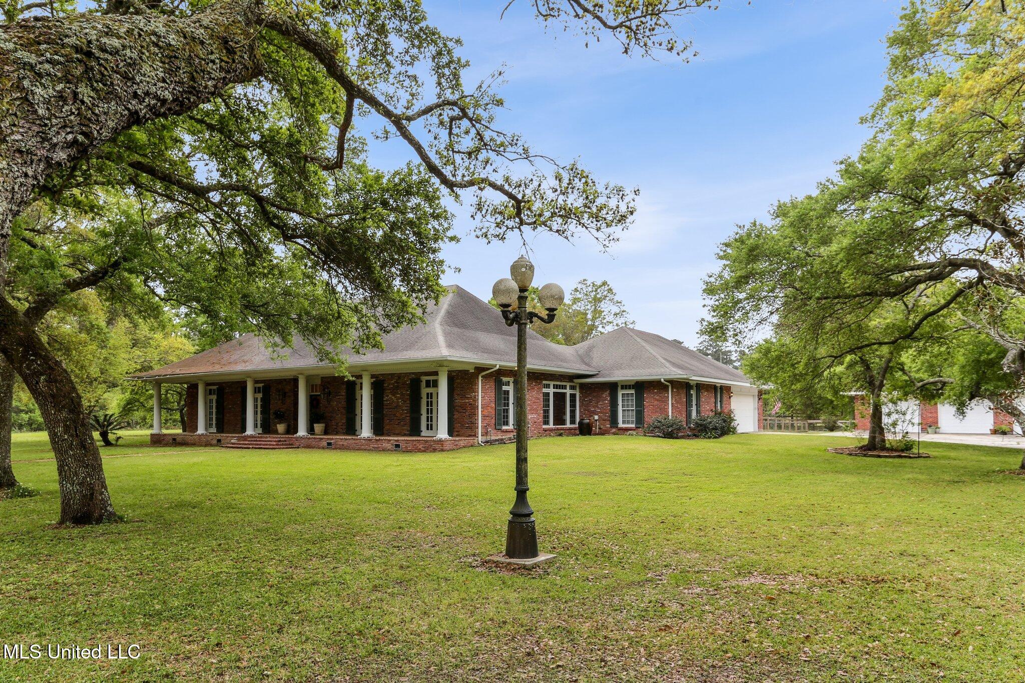 421 Starling Drive, Slidell, Louisiana image 5