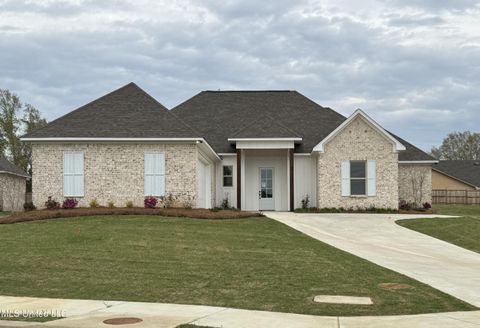 Apartment For Sale - 112 Catherine Boulevard<br/> Hinds County, Clinton, MS 39056