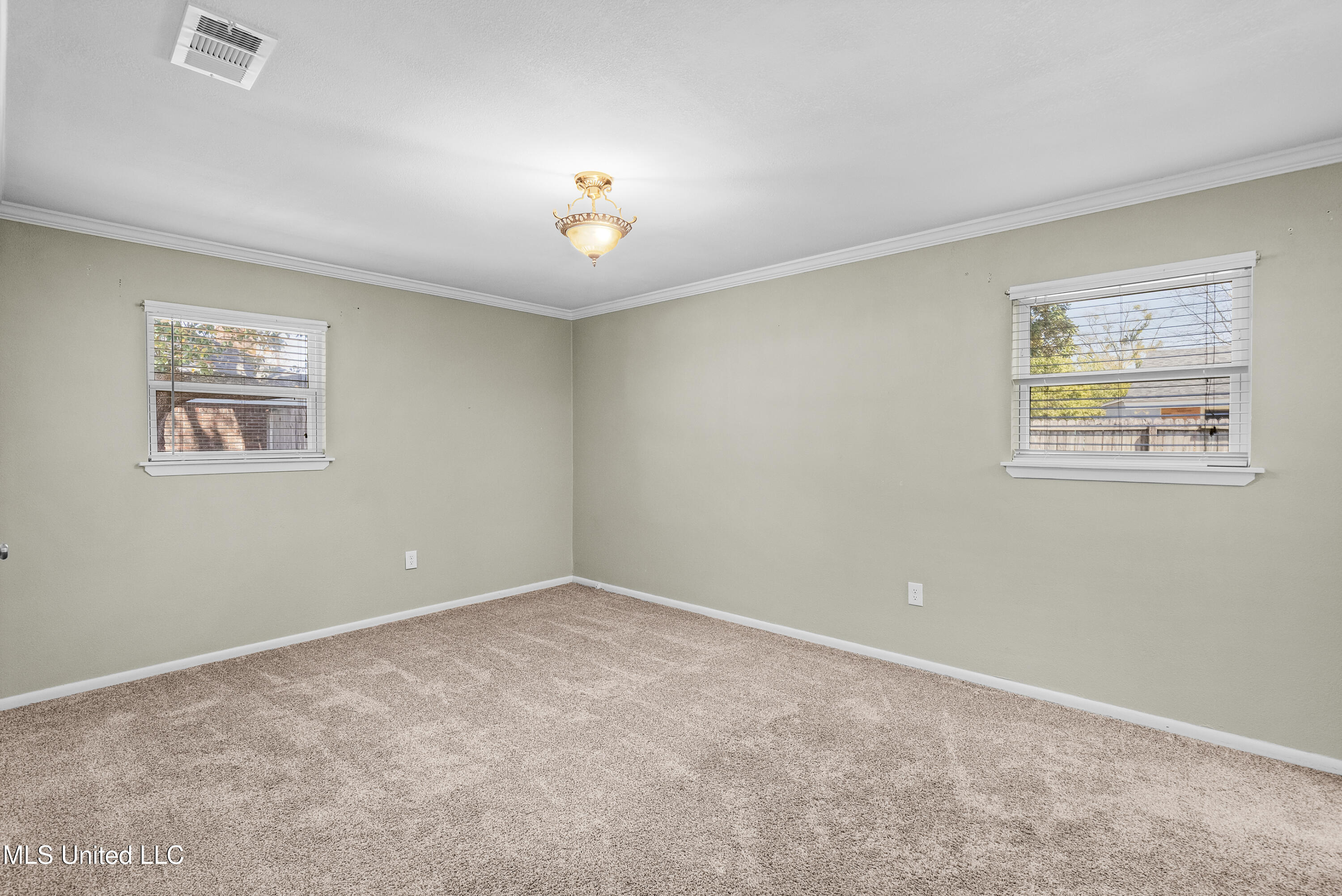 400 Woodland Park Drive, Biloxi, Mississippi image 11