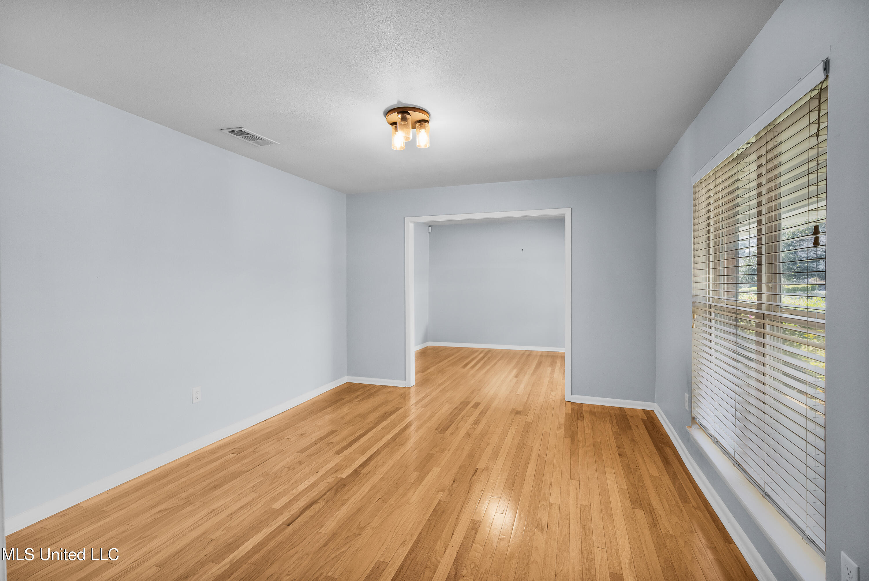 400 Woodland Park Drive, Biloxi, Mississippi image 2