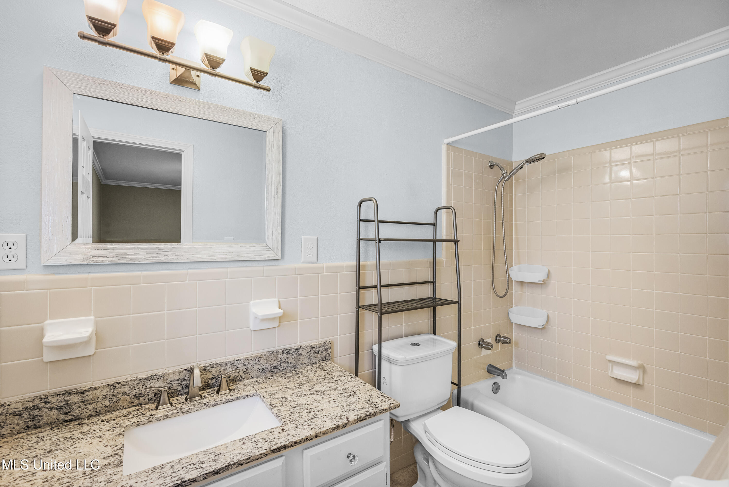 400 Woodland Park Drive, Biloxi, Mississippi image 12