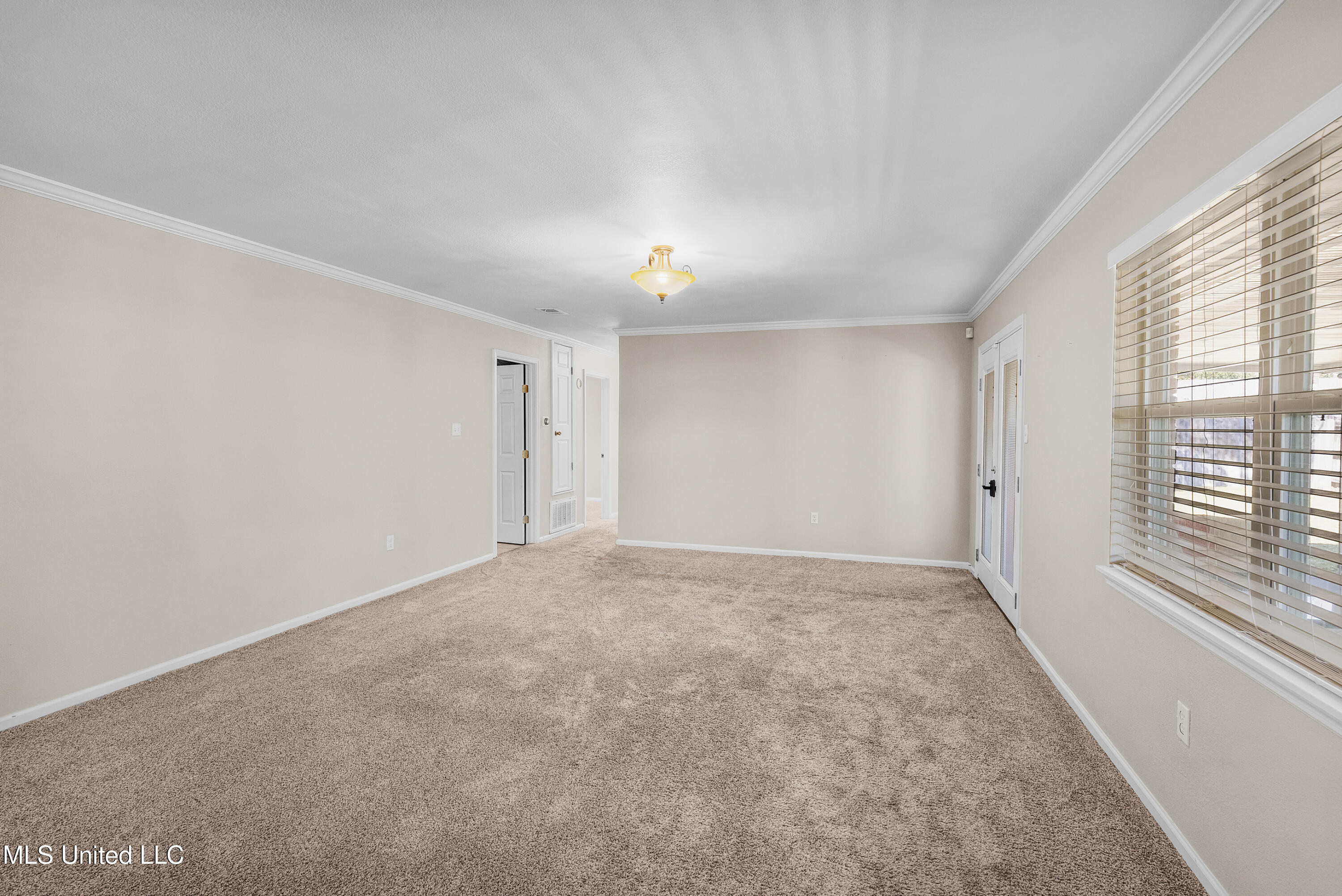 400 Woodland Park Drive, Biloxi, Mississippi image 5