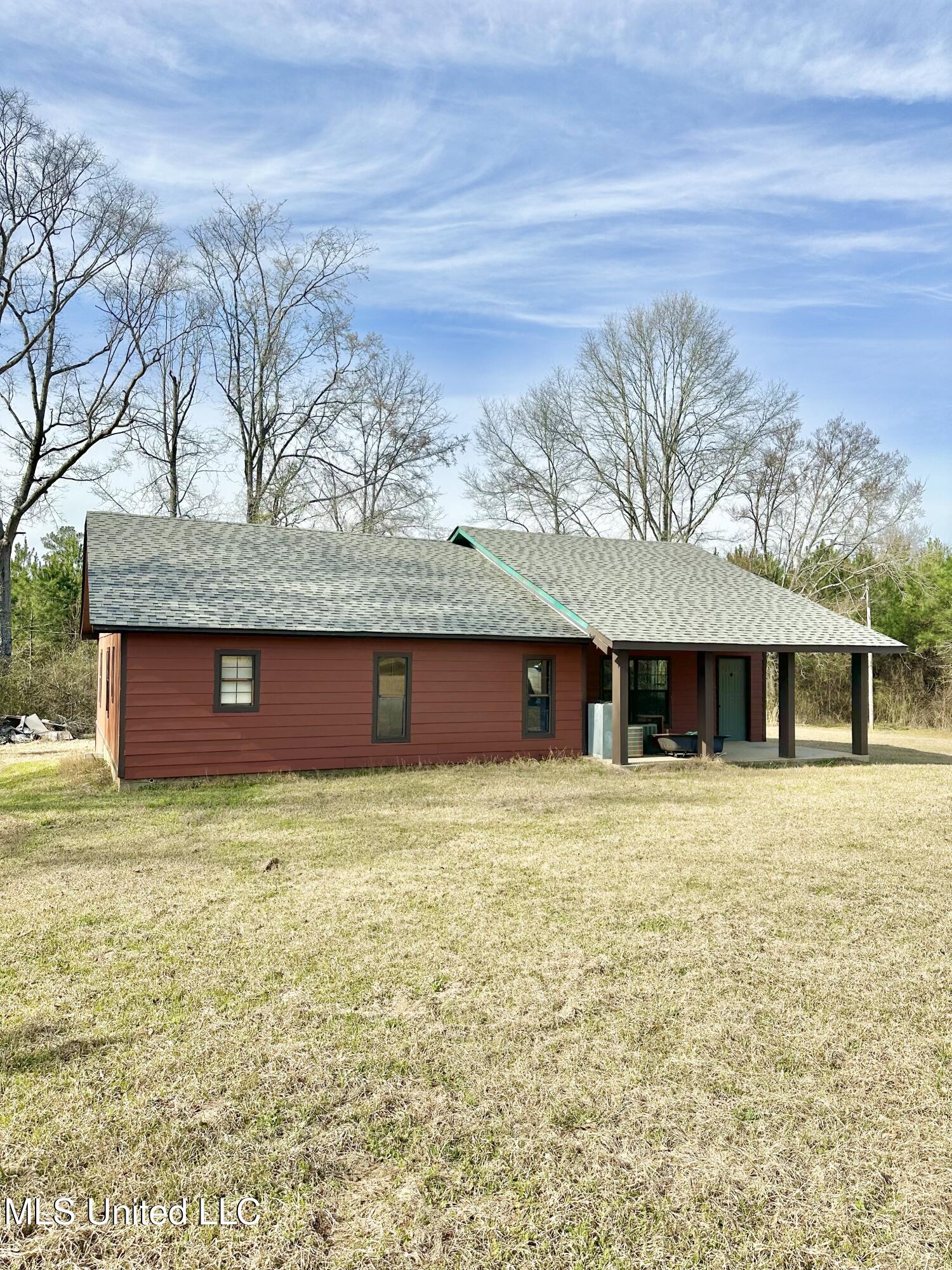 3530 Smith County Road 110, Magee, Mississippi image 1