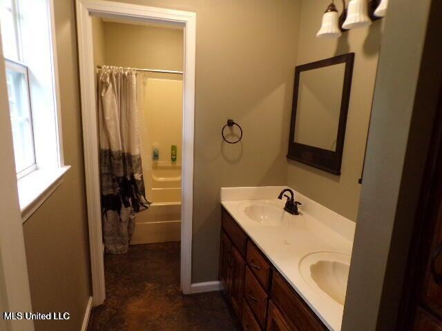 5521 Dubbs Road, Dundee, Mississippi image 6
