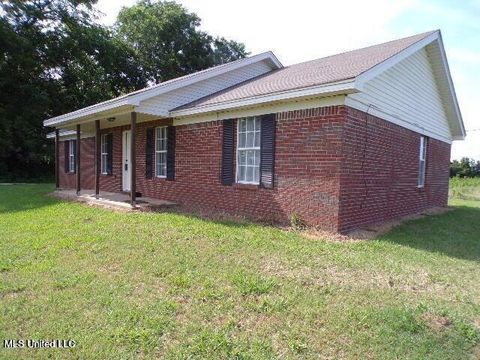 Homes For Sale - 5521 Dubbs Road<br/> Dundee, MS 38626