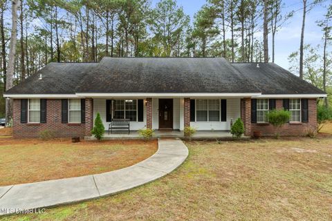 Homes For Sale - 48 J Shows Drive<br/> Covington County, Seminary, MS 39479