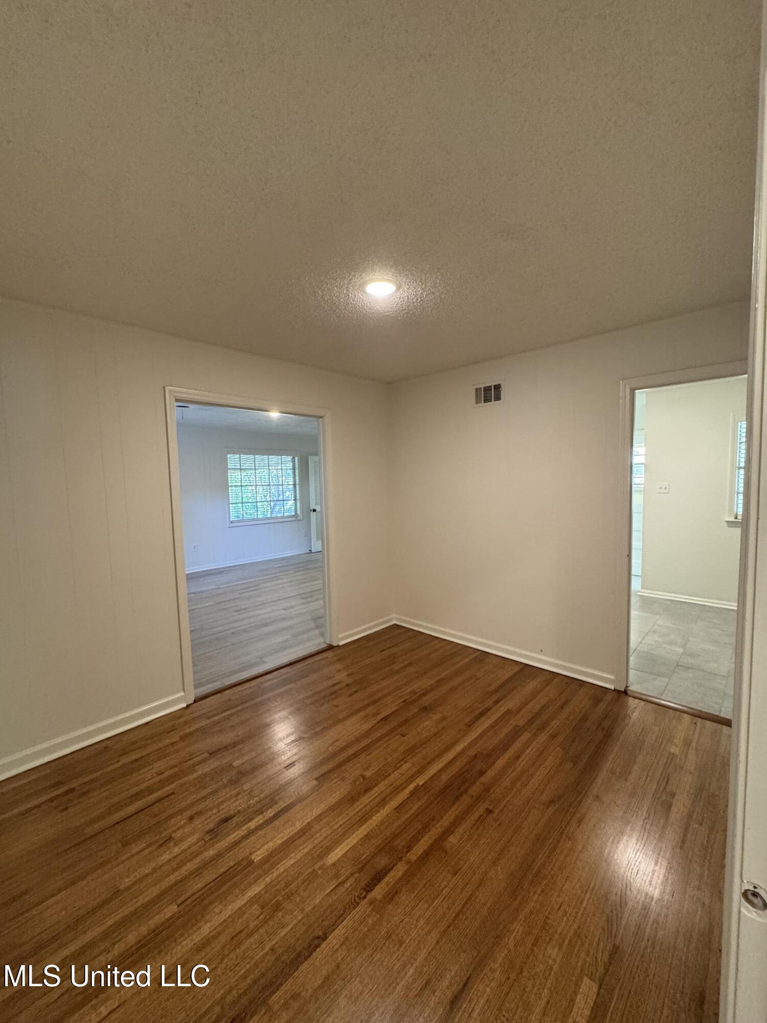 1597 Vicksburg Drive, Southaven, Mississippi image 17