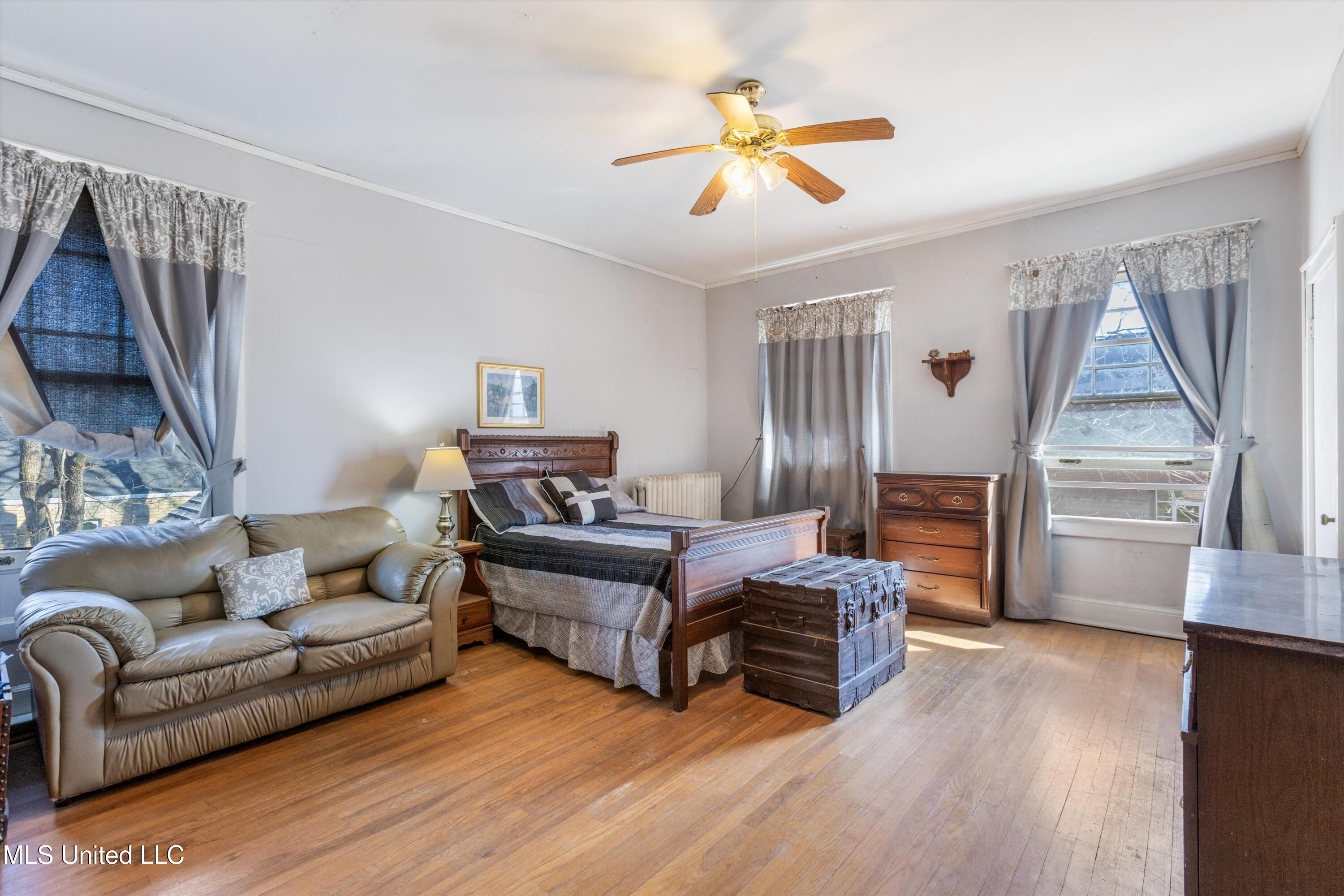 195 N Walthall Street, Holly Springs, Mississippi image 23