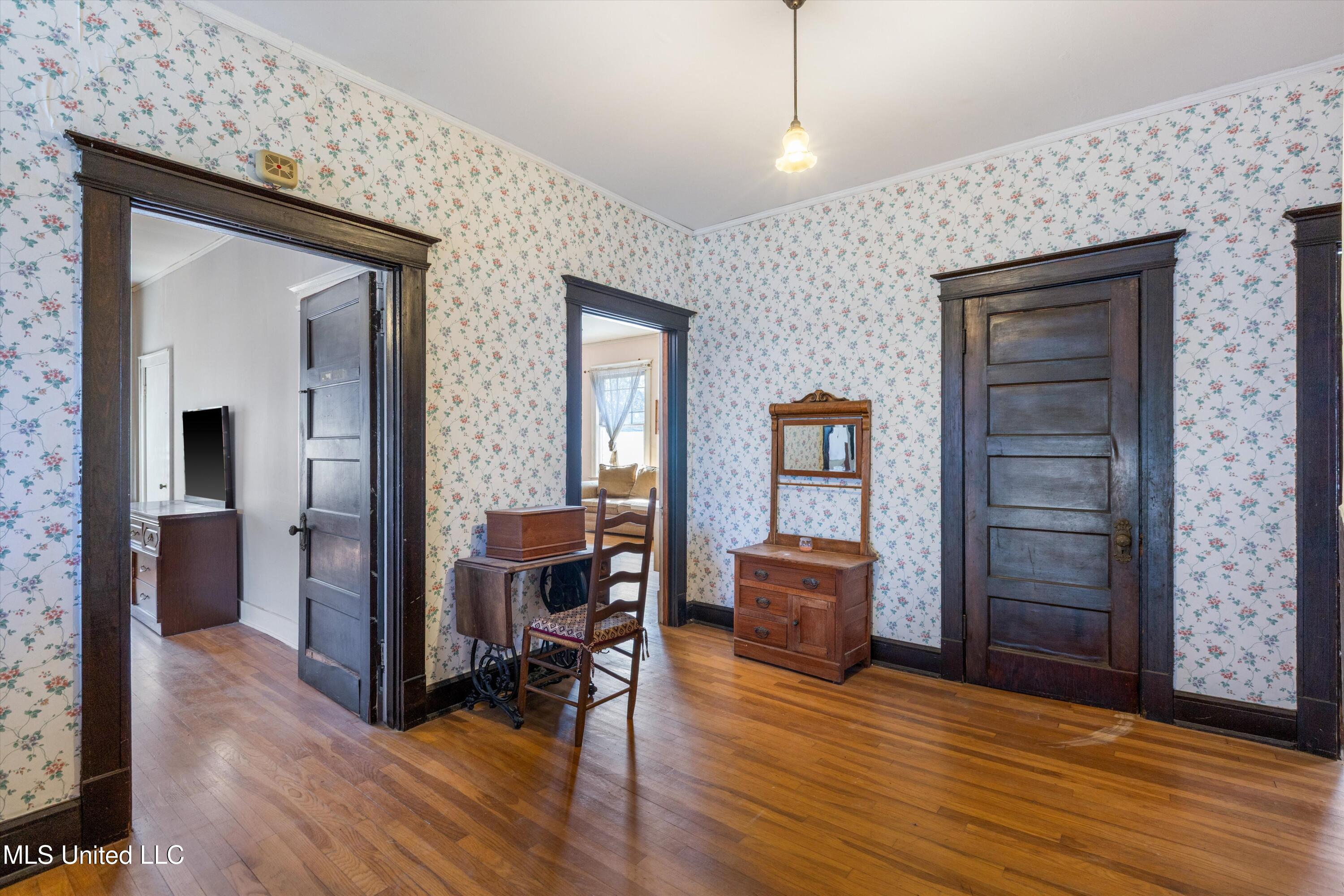 195 N Walthall Street, Holly Springs, Mississippi image 18