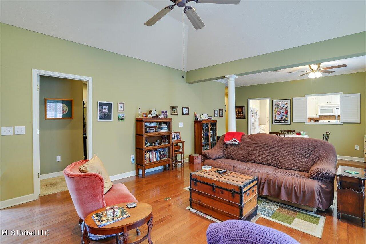 639 Camdenpark Drive, Ridgeland, Mississippi image 5