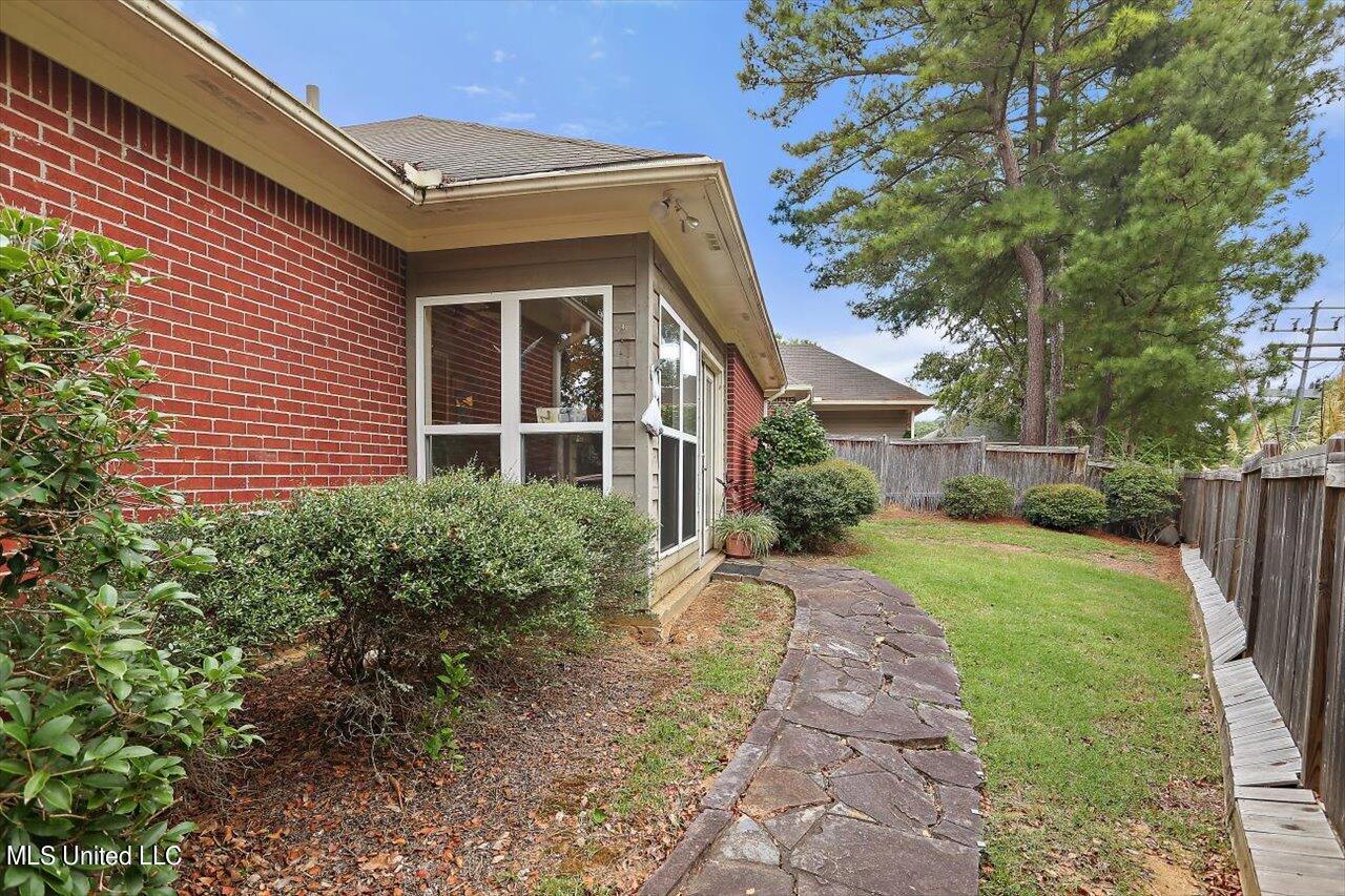 639 Camdenpark Drive, Ridgeland, Mississippi image 26