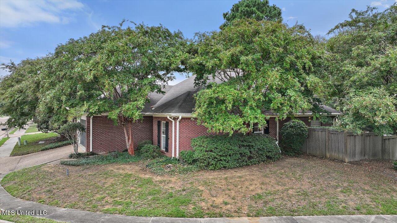 639 Camdenpark Drive, Ridgeland, Mississippi image 47