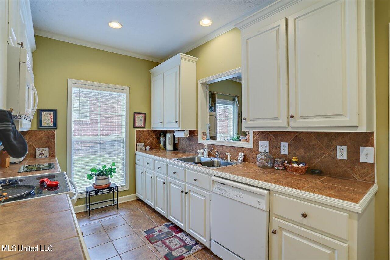 639 Camdenpark Drive, Ridgeland, Mississippi image 9