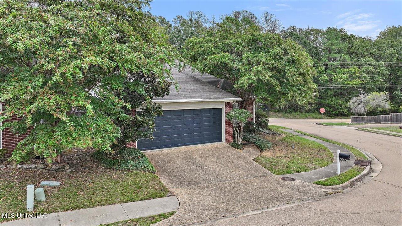 639 Camdenpark Drive, Ridgeland, Mississippi image 46