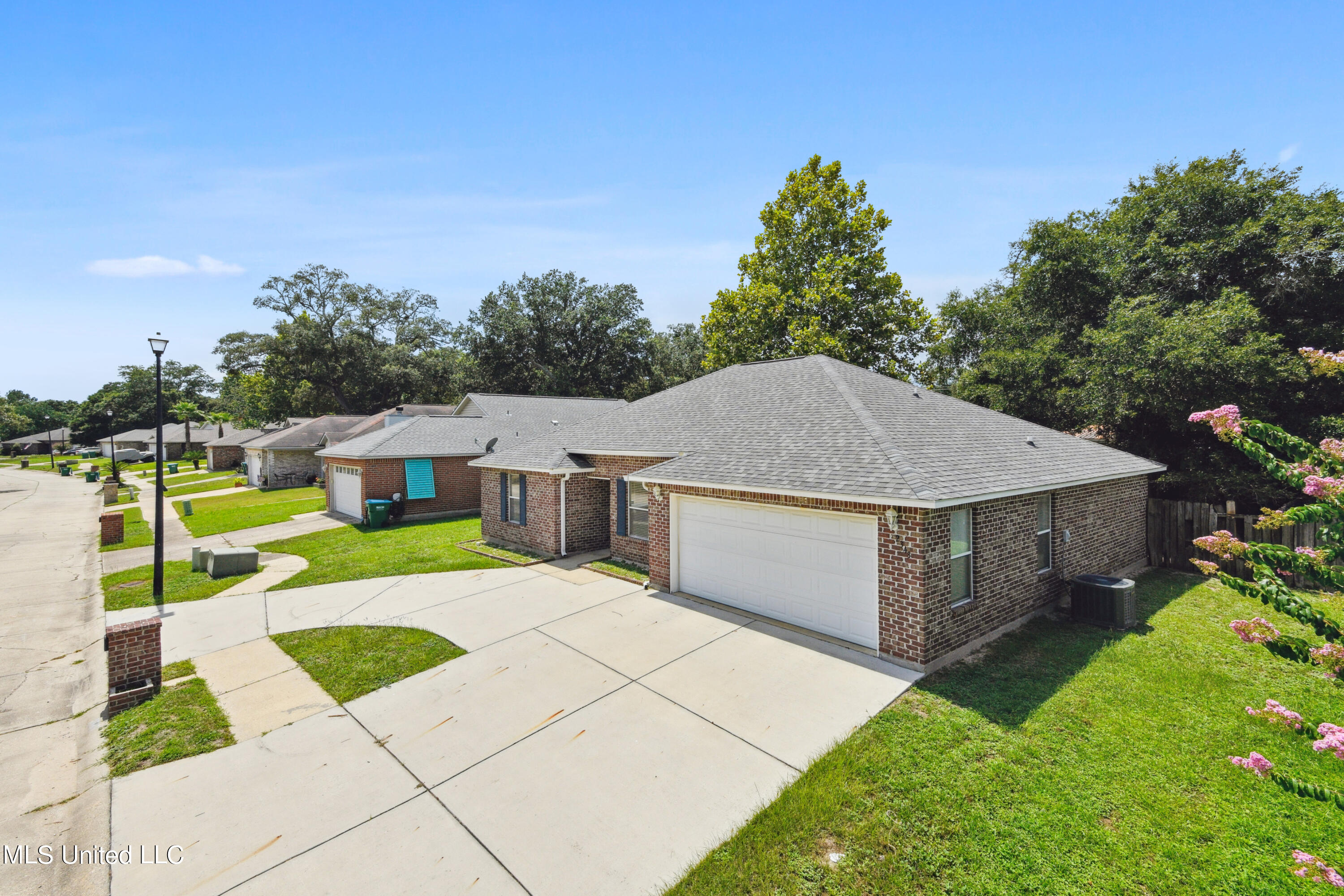 2343 Anniston Oaks Drive, Gulfport, Mississippi image 3