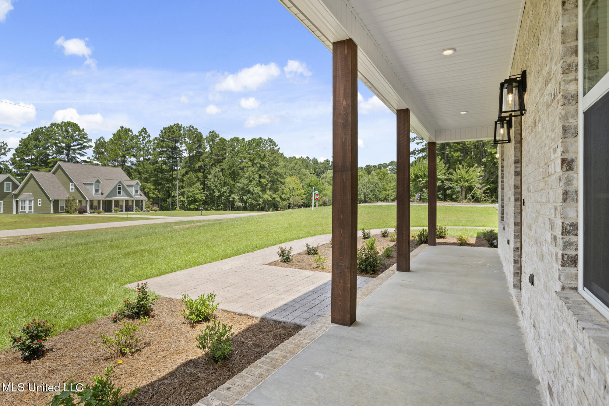 304 Pine Ridge Drive, Petal, Mississippi image 3