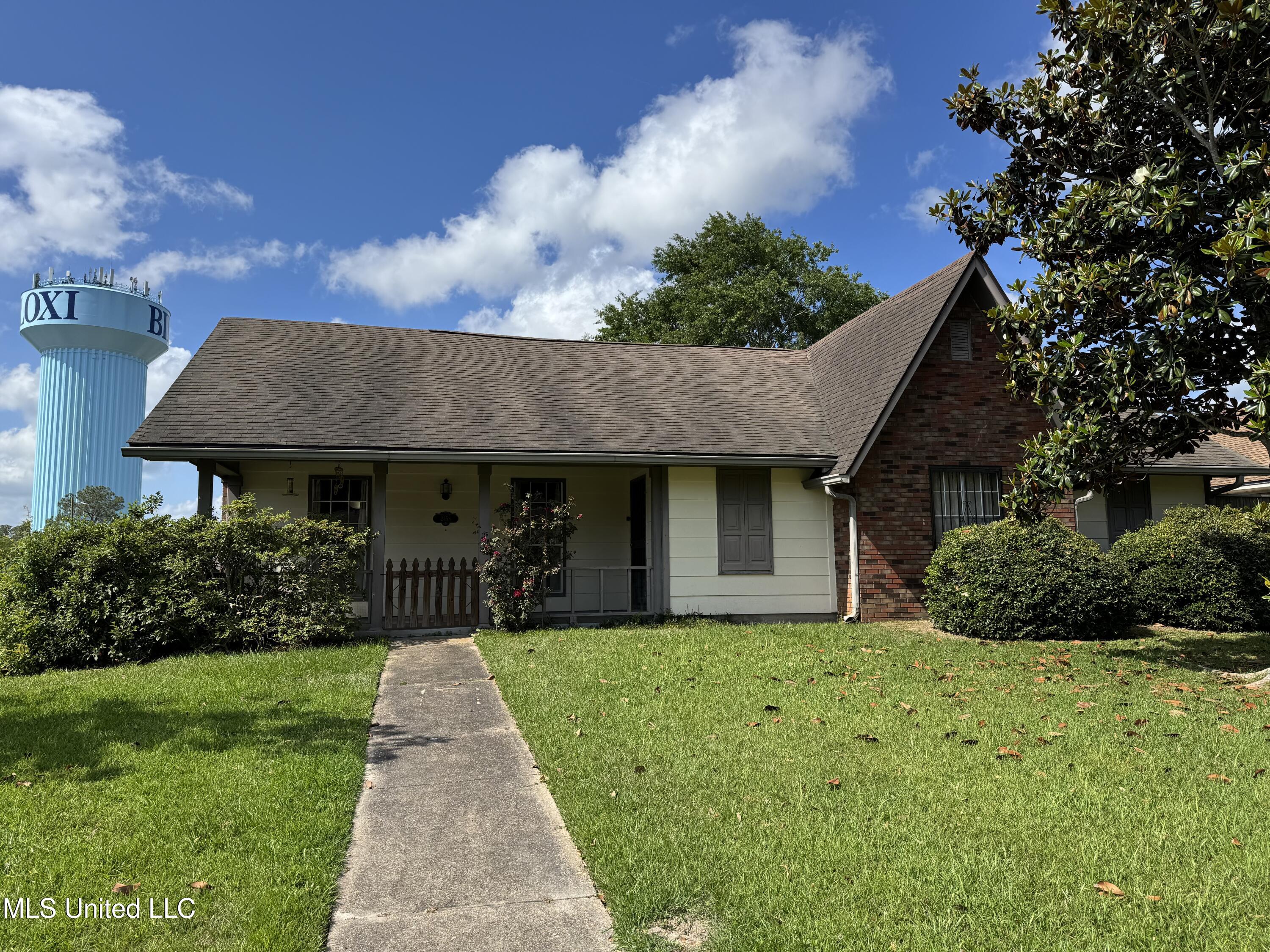 2158 Baywood Drive, Biloxi, Mississippi image 1