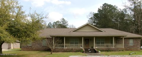 Homes For Sale - 540 Highway 43<br/> Jefferson Davis County, Oak Vale, MS 39656