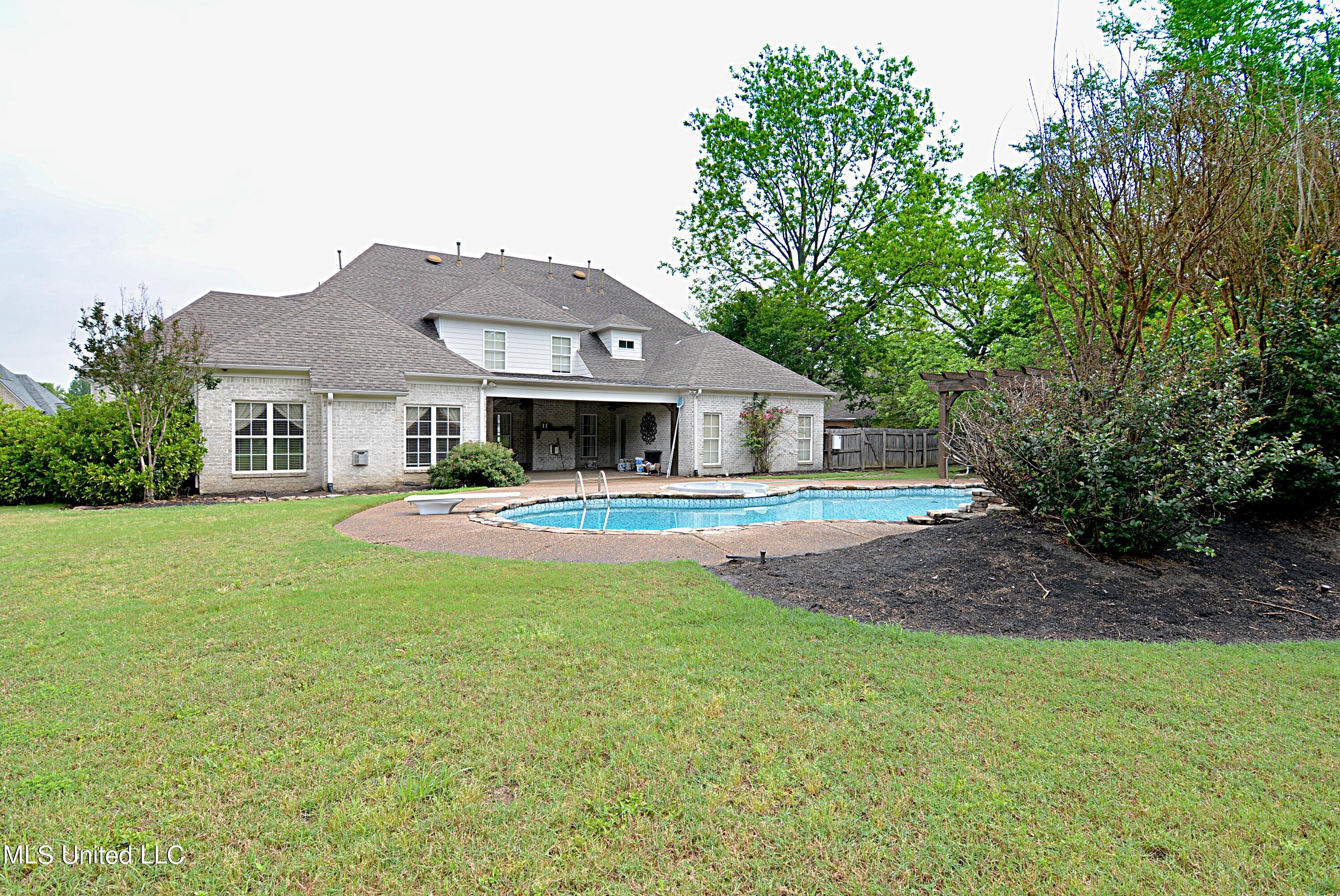 8919 Dehart Drive, Olive Branch, Mississippi image 41