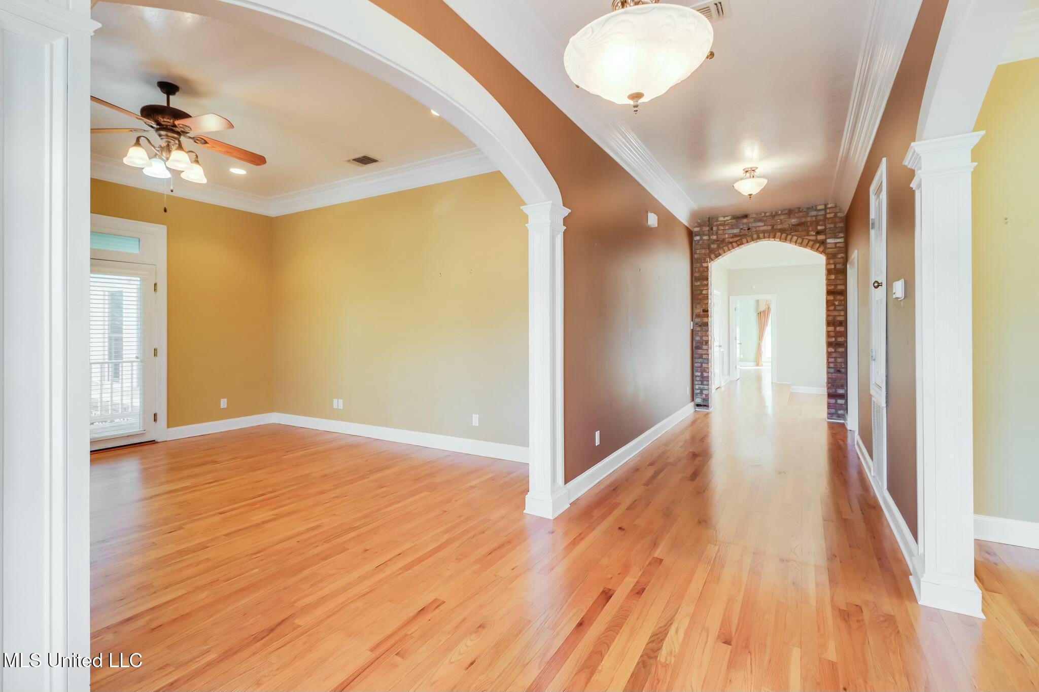10021 Woodlands Drive, Biloxi, Mississippi image 7