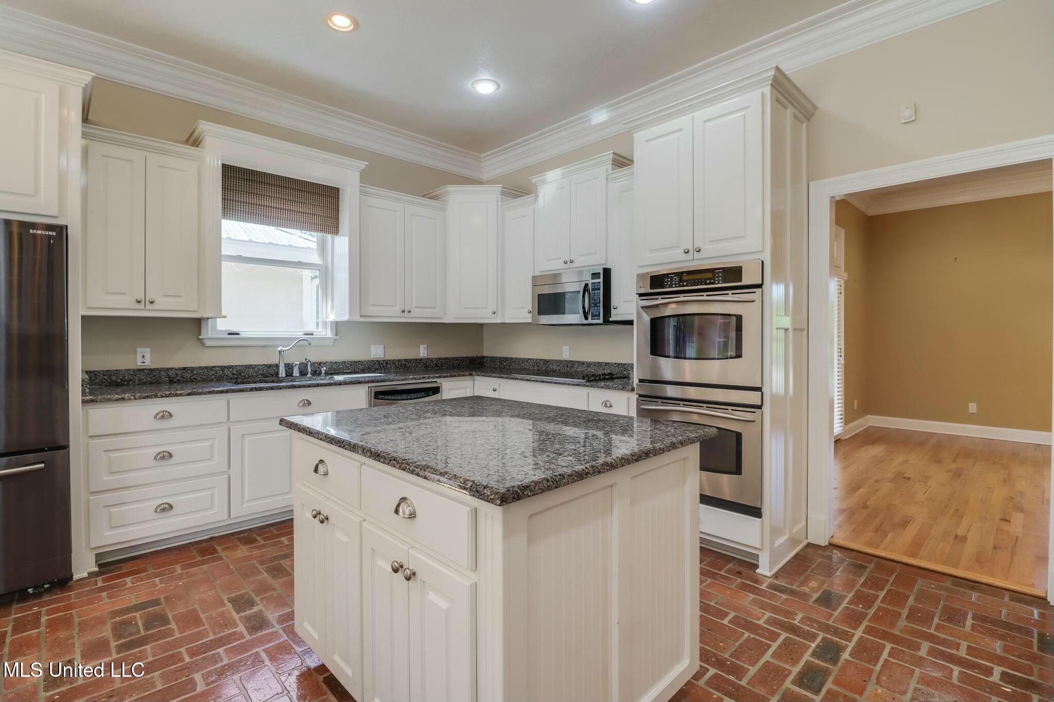 10021 Woodlands Drive, Biloxi, Mississippi image 13
