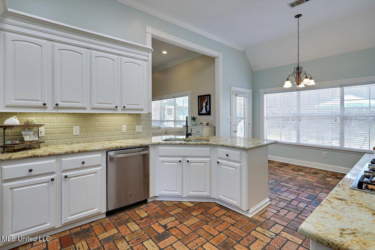 123 Linwood Drive, Brandon, Mississippi image 10