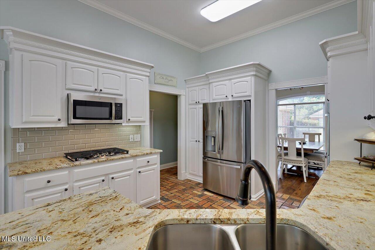 123 Linwood Drive, Brandon, Mississippi image 9