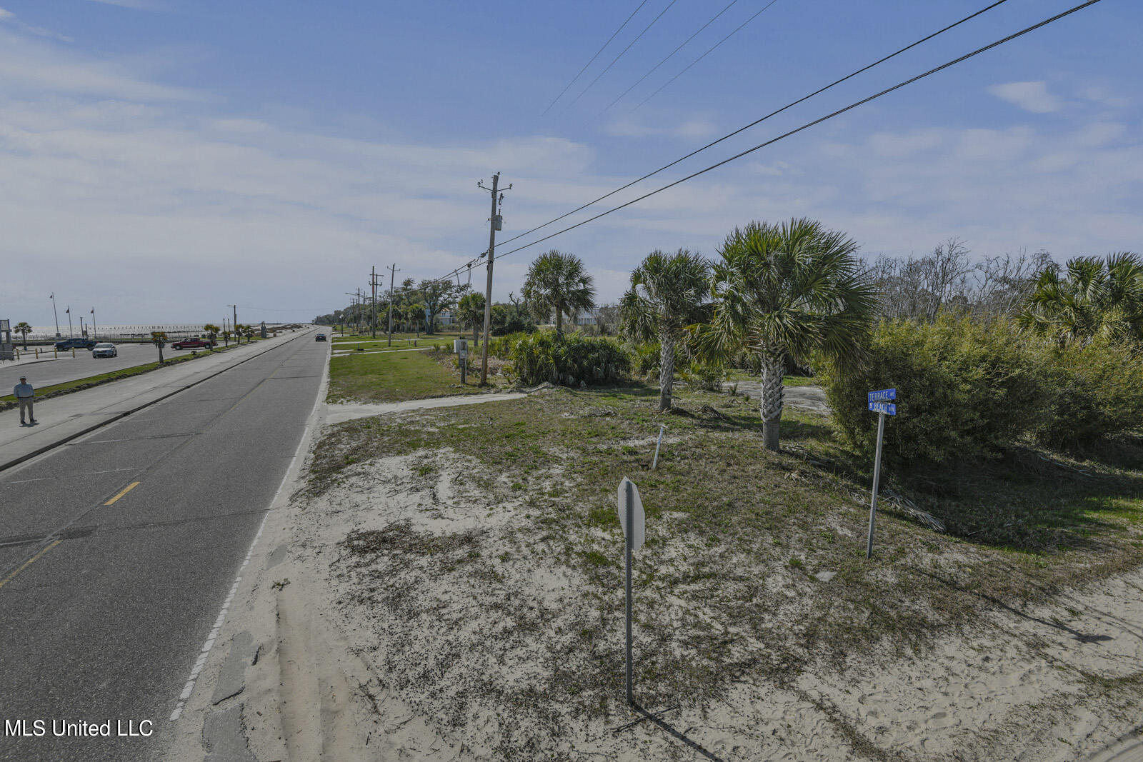 117 N Beach Boulevard, Waveland, Mississippi image 12