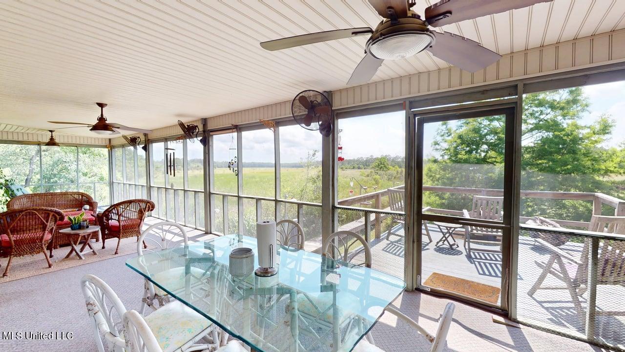 11001 N Shore Drive, Bay Saint Louis, Mississippi image 6