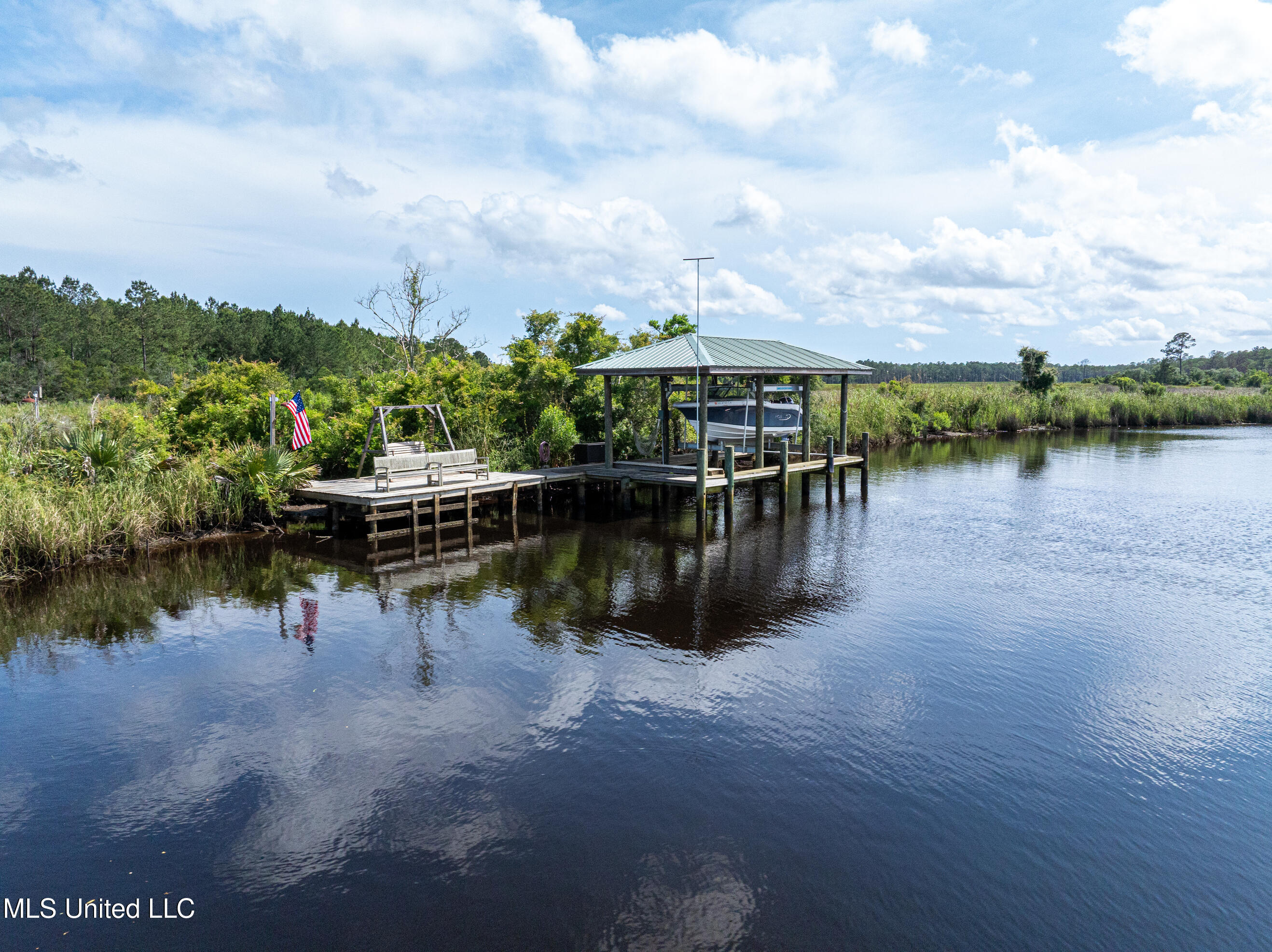 11001 N Shore Drive, Bay Saint Louis, Mississippi image 21