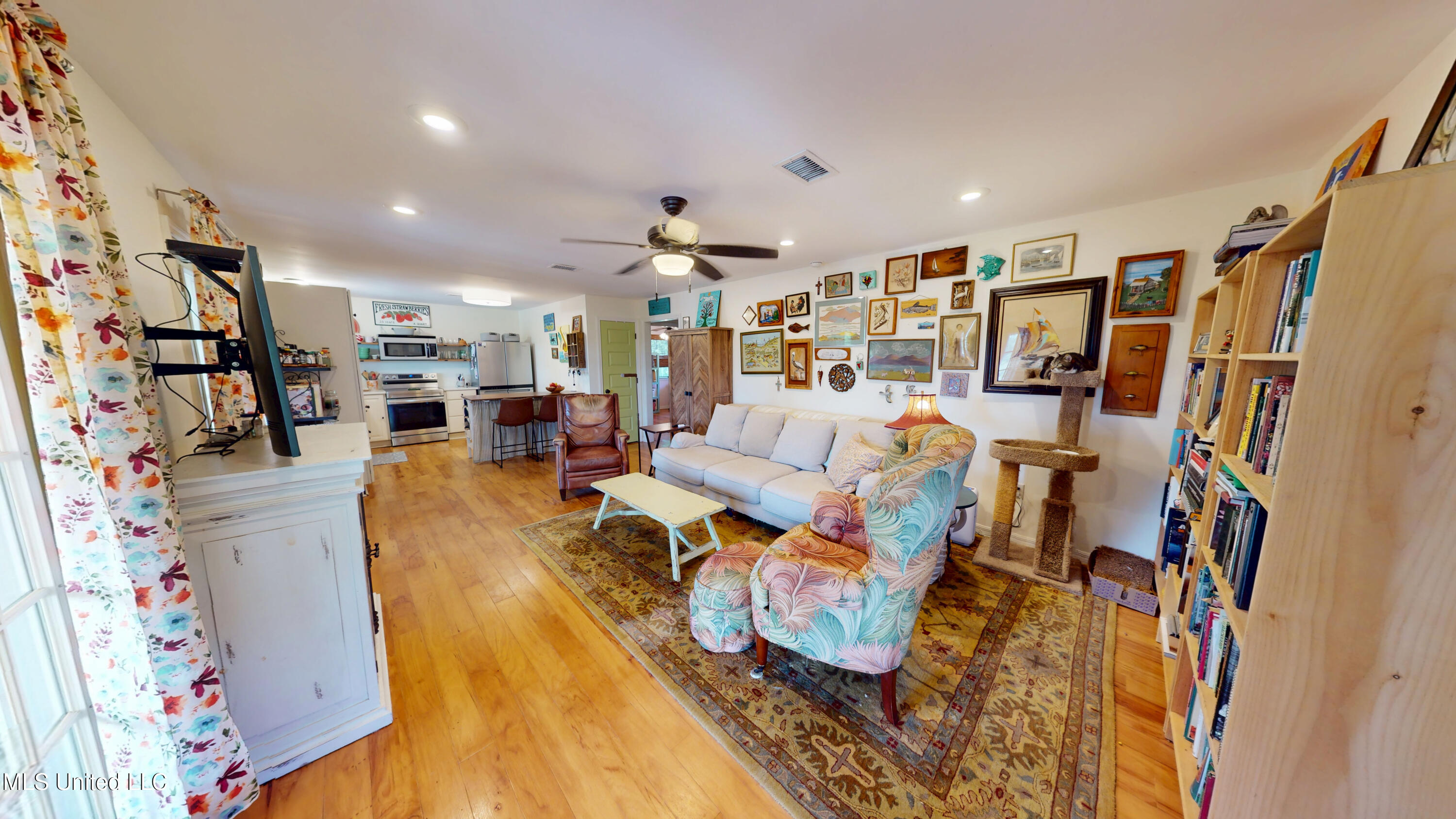 11001 N Shore Drive, Bay Saint Louis, Mississippi image 8