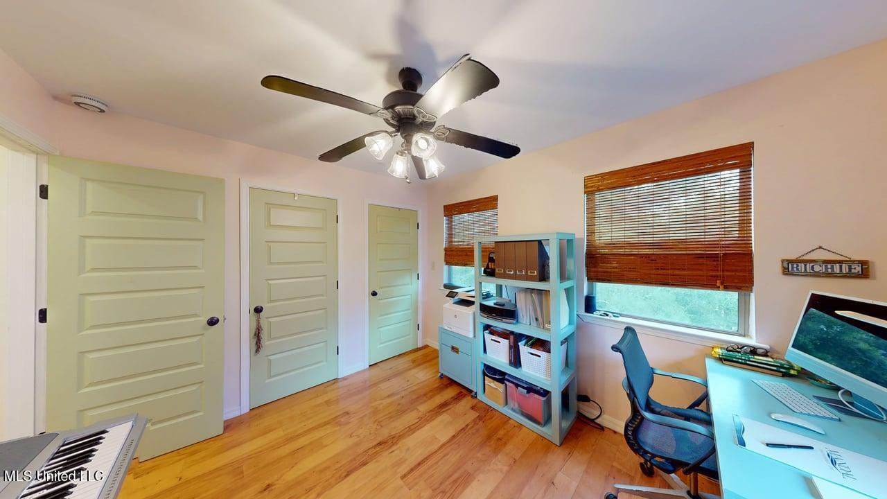 11001 N Shore Drive, Bay Saint Louis, Mississippi image 16