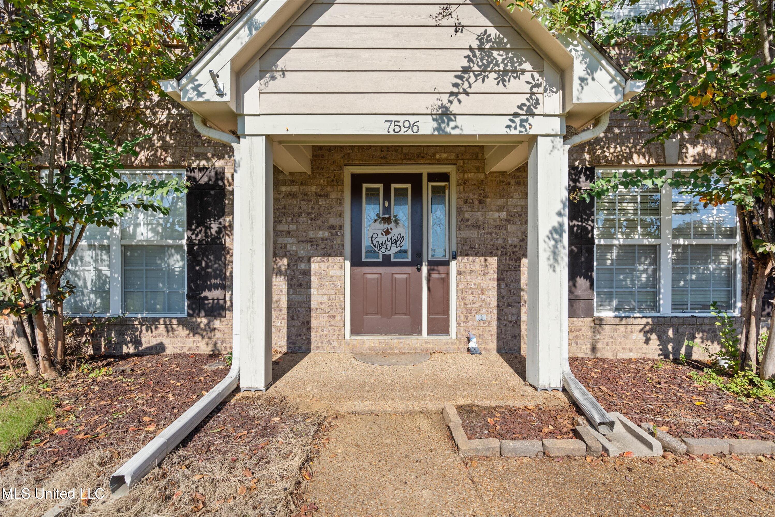 7596 Red Bird Cove, Olive Branch, Mississippi image 2