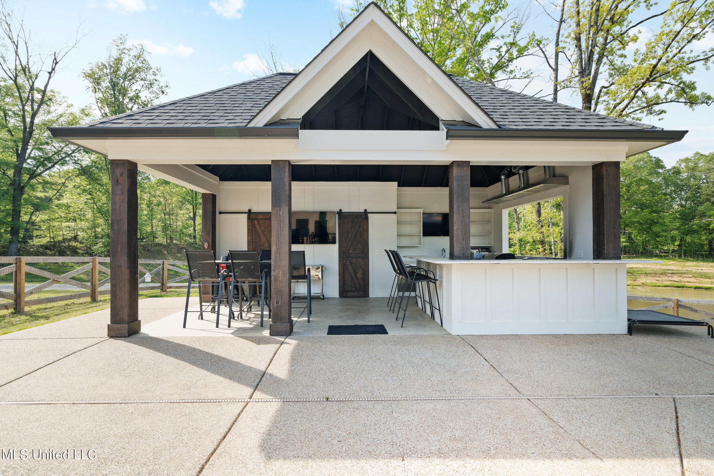 4270 Sunset Road, Nesbit, Mississippi image 20