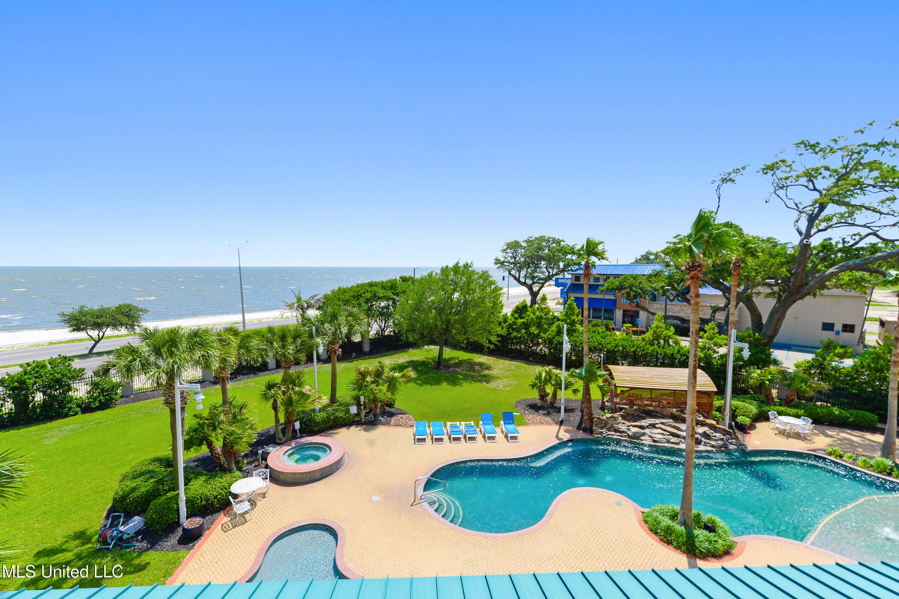 2668 Beach Boulevard #304, Biloxi, Mississippi image 26
