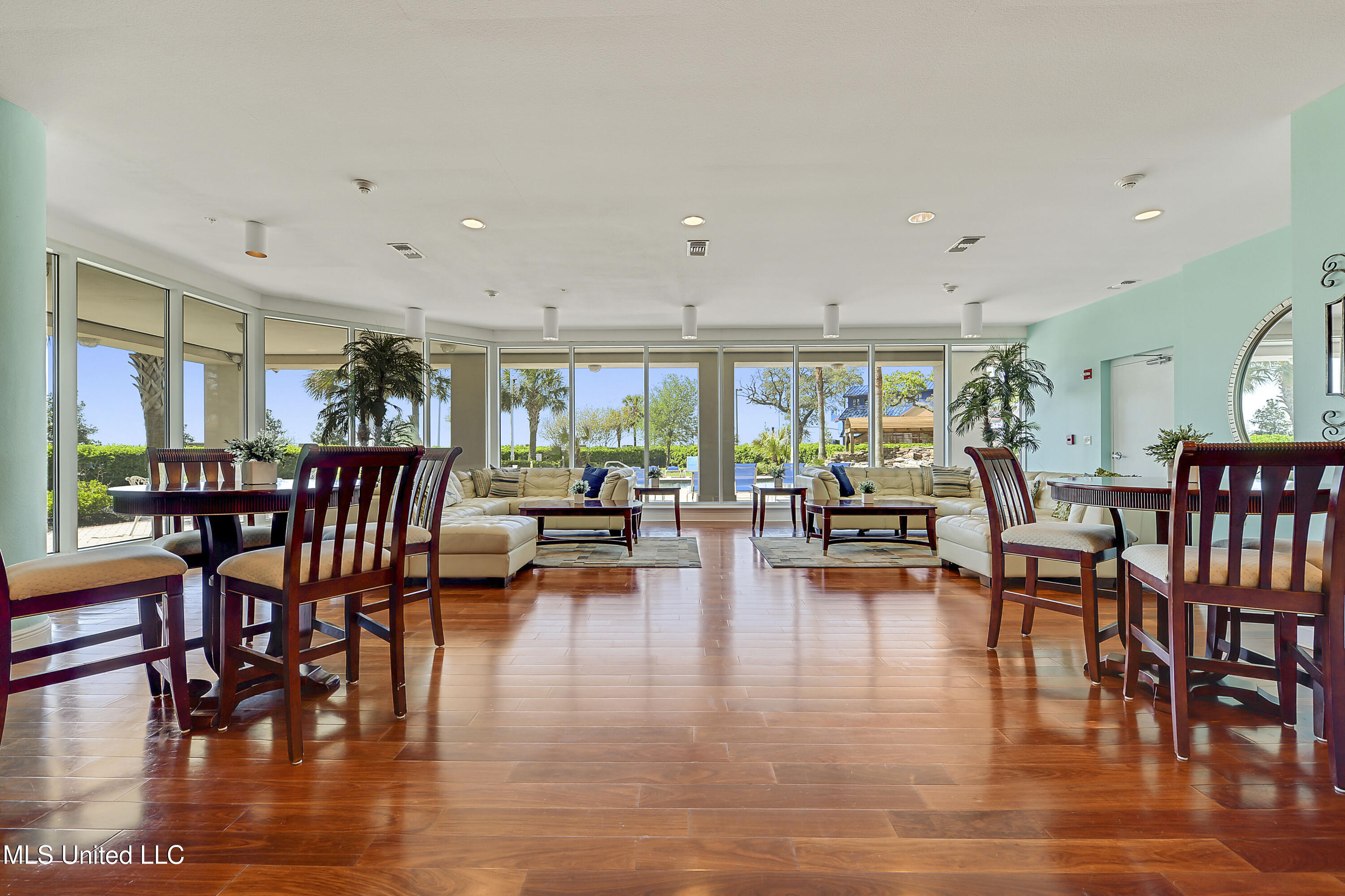 2668 Beach Boulevard #304, Biloxi, Mississippi image 33