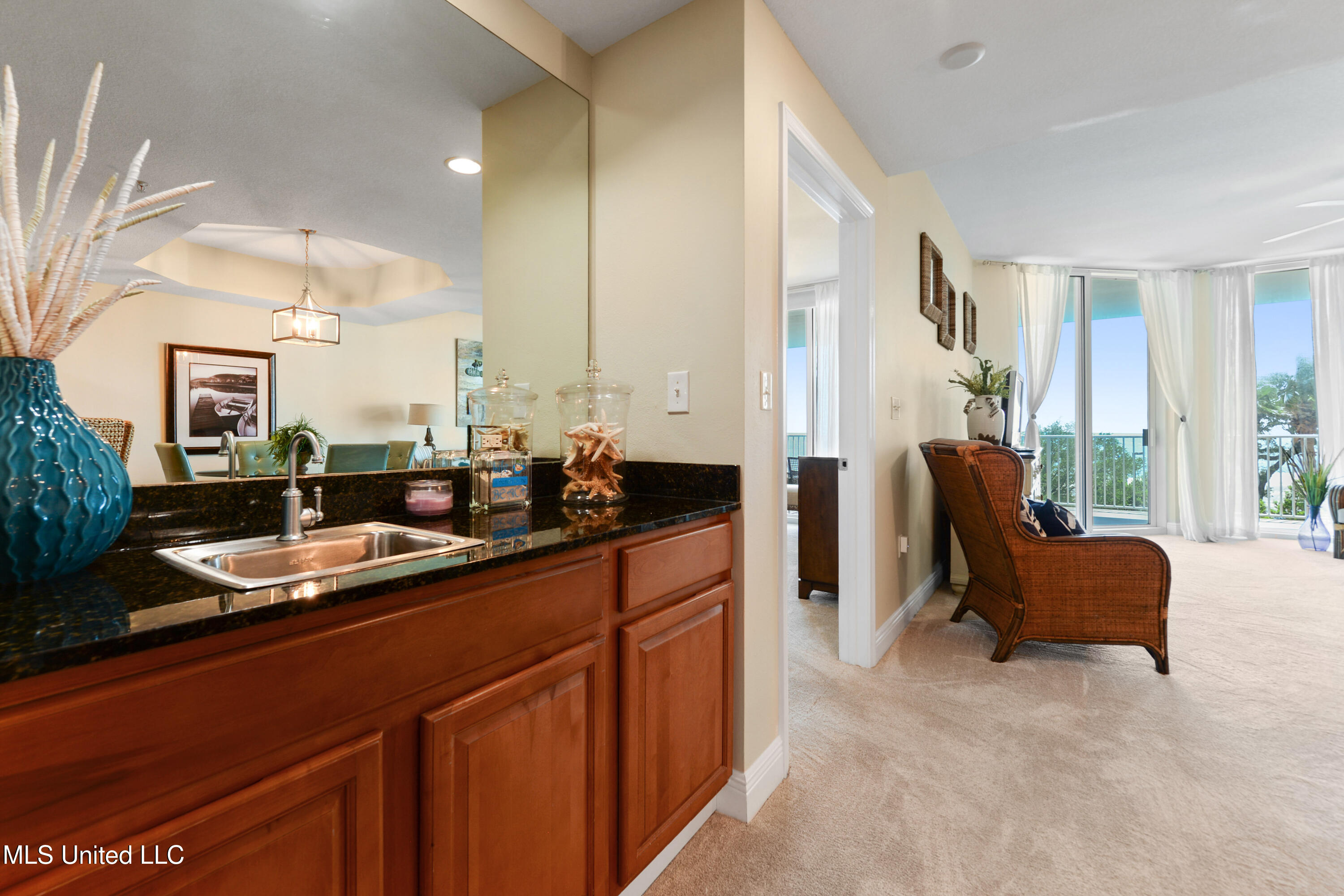 2668 Beach Boulevard #304, Biloxi, Mississippi image 9