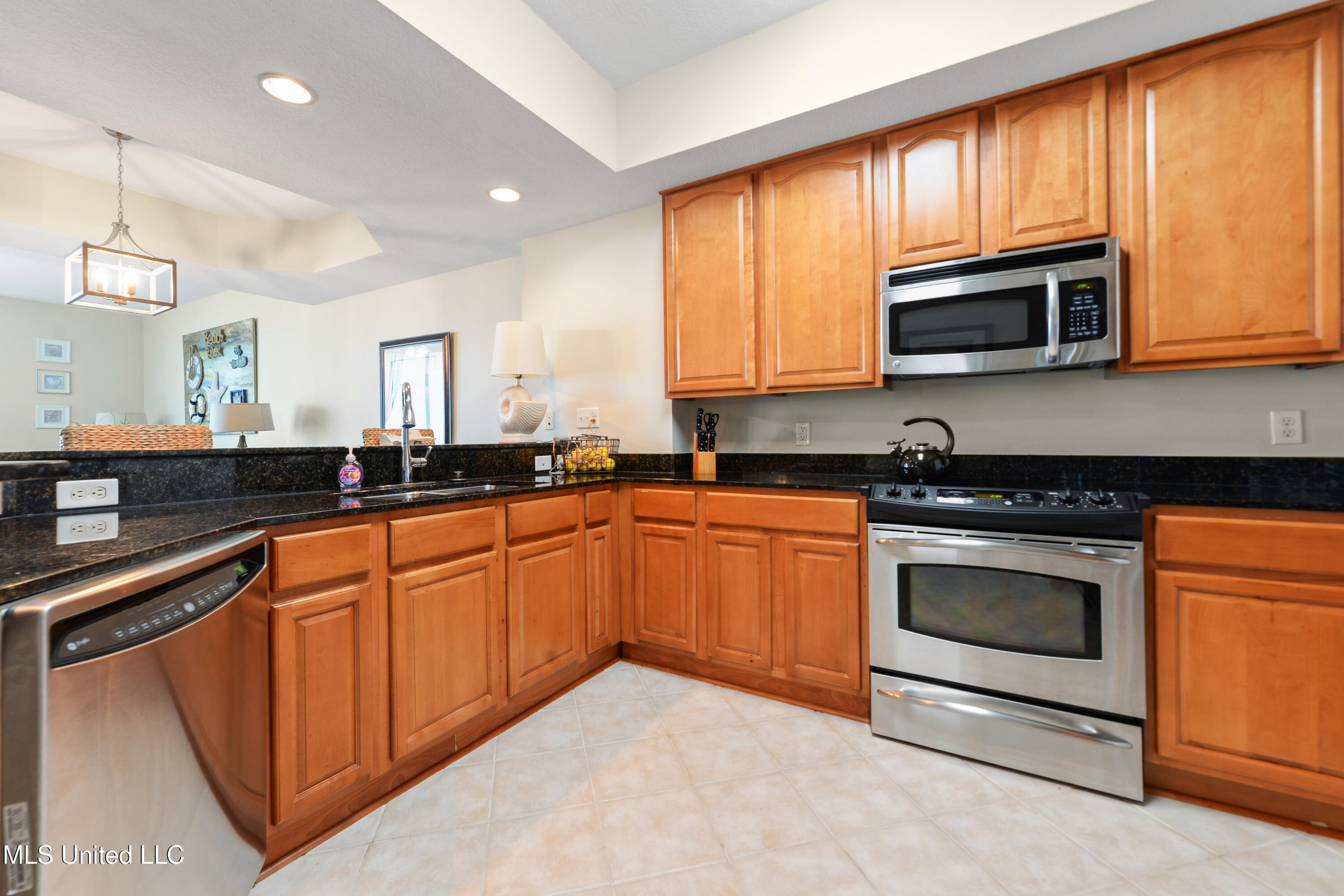 2668 Beach Boulevard #304, Biloxi, Mississippi image 11