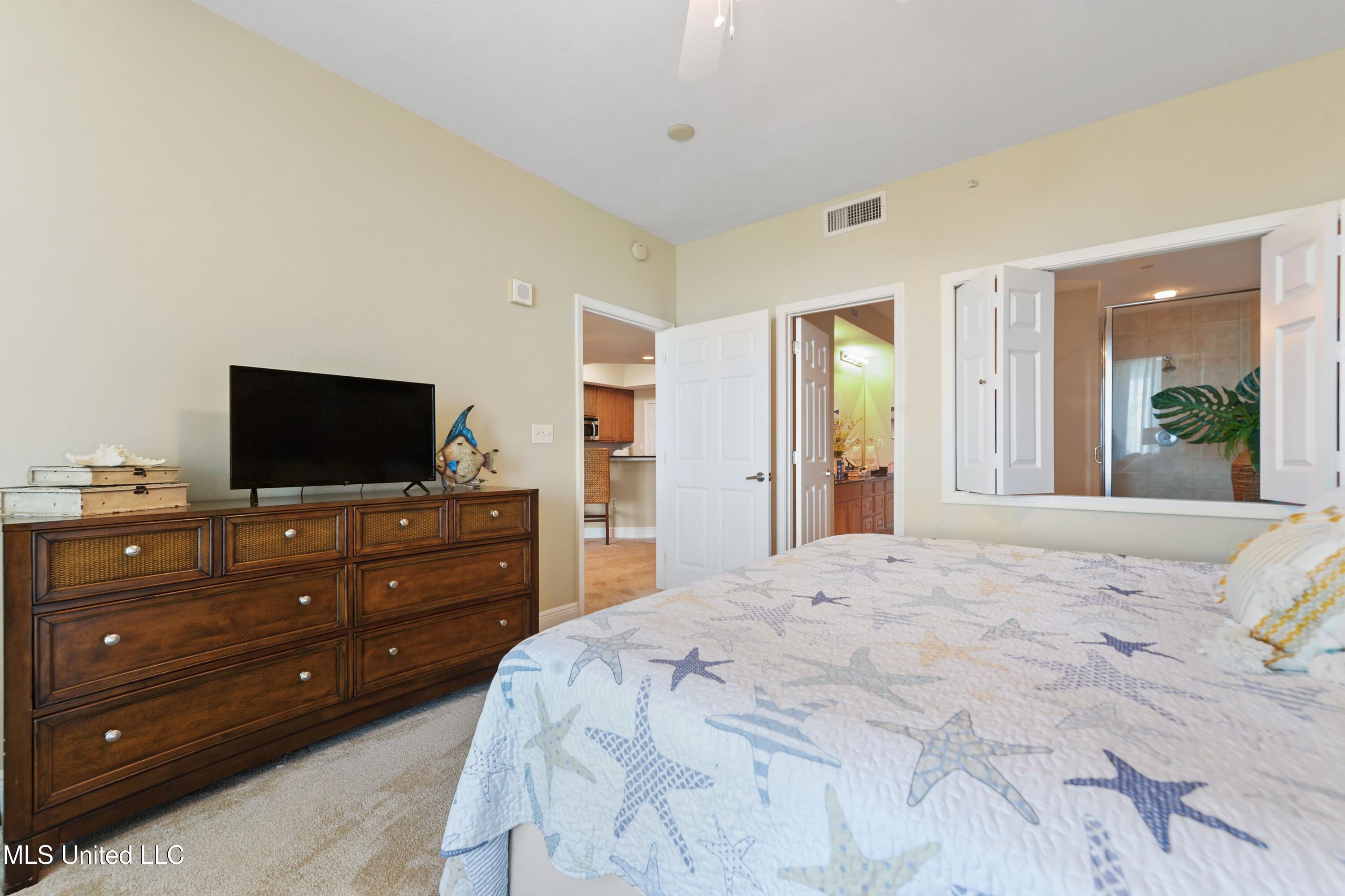 2668 Beach Boulevard #304, Biloxi, Mississippi image 14