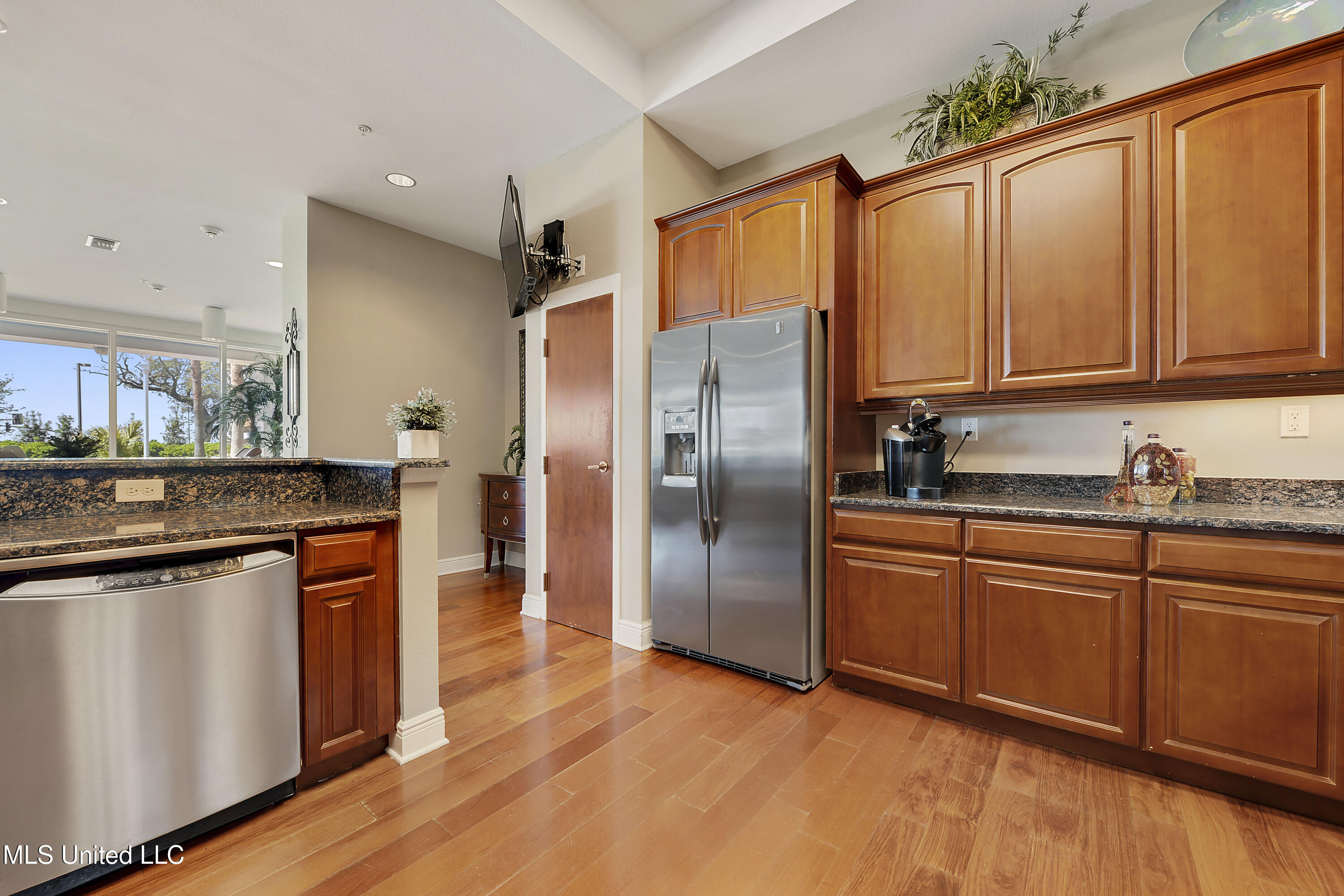 2668 Beach Boulevard #304, Biloxi, Mississippi image 35